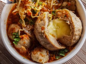 Yuk Ngebakso Enak di Dekat Stasiun MRT Cipete-Haji Nawi