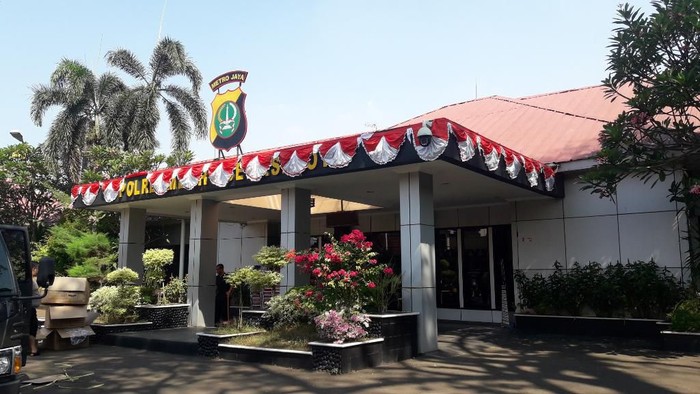 Kantor Polres Metro Bekasi Kota