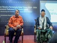 Menteri Pariwisata Arief Yahya bersama KH Ma'aruf Amin (dok Kemenpar)