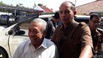 Tersangkut Kasus Ijazah Palsu, Qomar Datangi Kejari Brebes