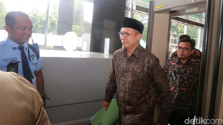 Menag Bantah soal Rp 10 Juta: Jangankan Terima, Sentuh Aja Tidak! Menag Bantah soal Rp 10 Juta: Jangankan Terima, Sentuh Aja Tidak!