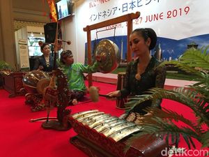 9 Alat Musik Jawa Tengah dan Cara Memainkannya