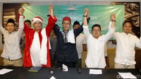 Sejumlah perwakilan dari Forum Silaturahmi Dai Muda Jakarta (FSDMJ) hadir untuk memberikan keterangan pers terkait aksi Halal Bihalal yang diselenggarakan di MK.