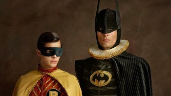 Adalah Sacha Golberger, fotografer ini coba menggambarkan superhero bila hidup di era pertengahan.  Foto: Sacha Goldberger