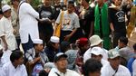 Peserta Aksi Anak-anak juga Ikut Demo Kawal Sidang MK