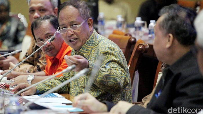 Komisi VII DPR melakukan rapat kerja bersama Kemenristekdikti. Raker membahas tentang pagu indikatif Kemenristekdikti dalam RAPBN 2020.