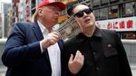 Aksi Kim Jong Un dan Donald Trump Saat Keliling Kota Jepang