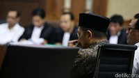 Menteri Agama (Menag) Lukman Hakim Syaifuddin bersaksi dalam sidang jual-beli jabatan dengan terdakwa Harris Hasanudin dan Muwafaq, di Pengadilan Tipikor, Jakarta, Rabu (26/6/2019).