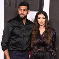 Sukses sebagai petinju, Amir Khan yang sat ini berusia 32 tahun disebut Celebrity Net Worth memiliki kekayaan sekitar 23 juta poundsterling atau hampir mencapai Rp 415 miliar pada 2018. (Foto: Getty Images)