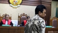 Rommy bersaksi untuk terdakwa Haris Hasanuddin dan Muhammad Muafaq Wirahadi. 