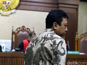 Menag Lukman & Rommy Hadir, Khofifah Absen di Sidang Suap Kemenag