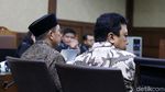 Bersaksi di Sidang Jual-beli Jabatan, Rommy Senyum