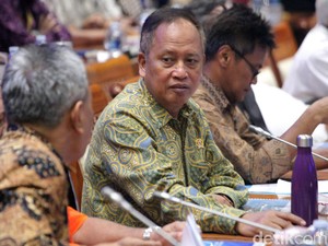 Menristek Sebut Mahasiswa Tak Mampu Bisa Ajukan Perubahan Tarif UKT