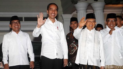 Senyum Ceria Jokowi-Maruf Jelang Putusan Sidang Sengketa Pilpres