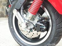Begini Rasanya Mengendarai New Vespa GTS Super 150 i-get ABS