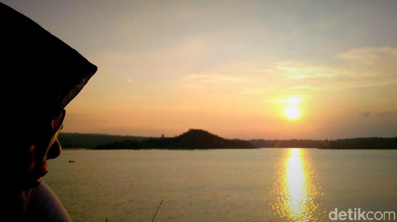 Waduk Setupatok Cirebon (Sudirman/detikcom) Waduk Setupatok Cirebon (Sudirman/detikcom)