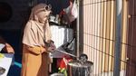 Gemar Kulineran, Ini Pose Istri Ustaz Felix Siauw Saat Makan Kunafe hingga Ngopi