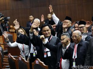Yusril dan Tim Hukum 01 Bertemu Jokowi di Istana Bogor Malam Ini