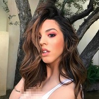 Selain sebagai selebgram, wanita ini adalah juga seorang makeup artist. Ke depannya,  ia pun bercita-cita untuk punya brand makeup dan perawatan kulit sendiri. Foto: Instagram @danielleyayalaa