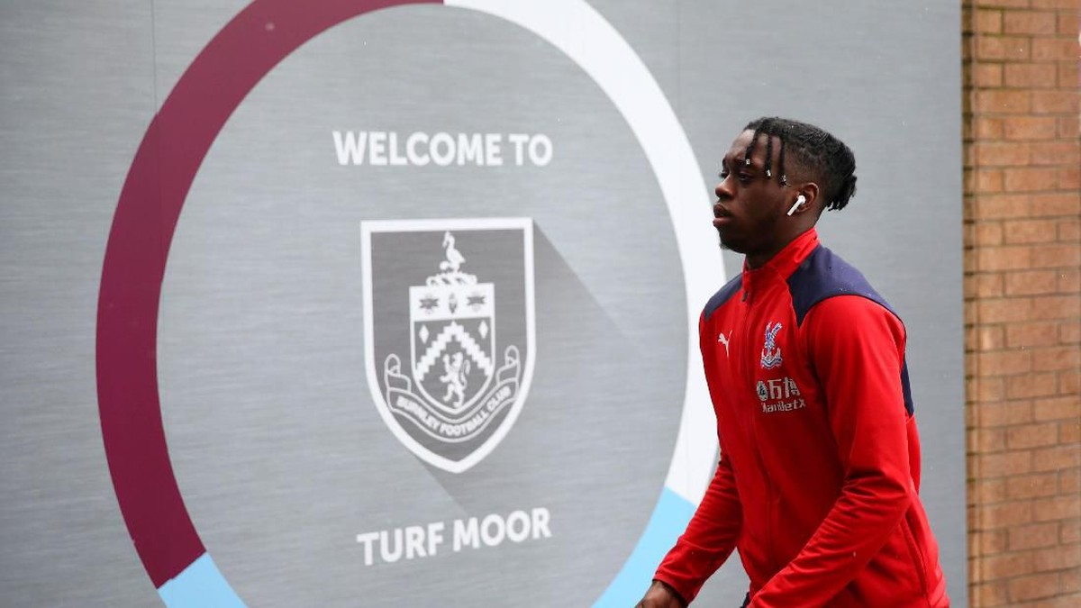 Aaron Wan-Bissaka selangkah lagi jadi pemain Manchester United (Alex Livesey/Getty Images)