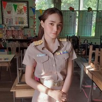 Video Nattaya di Facebook itu pun jadi viral setelah ditonton lebih dari 3,6 juta kali. Banyak netizen yang kagum dengan cara mengajarnya yang unik demi berusaha akrab dengan muridnya. Foto: Facebook