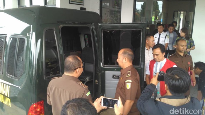 Giliran Pengusaha Ditahan Kejari di Kasus Korupsi TPT Tasikmalaya