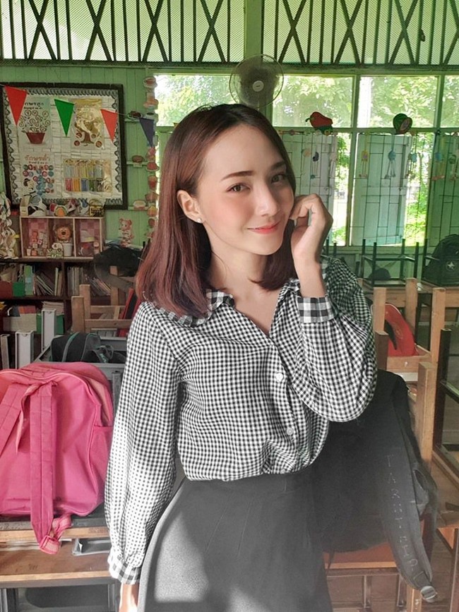 Nattaya Nat sendiri diketahui merupakan seorang guru dari Banpruewai School di Thailand. Foto: Facebook