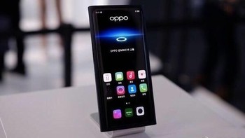 Dengan membawa kamera di bawah layar, ponsel ini memberikan pengalaman layar penuh tanpa notch. Foto: Weibo