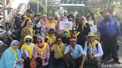 Potret Massa Aksi Kawal MK yang Datang Pagi Ini