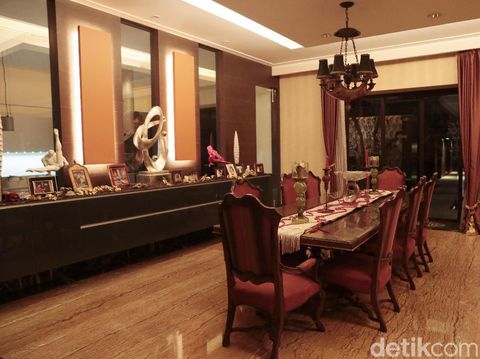 Ini 4 Spot Favorit di Rumah Mewah nan Megah Istri Ajun Perwira