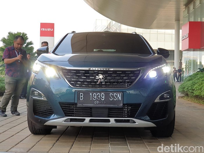 New Peugeot 5008