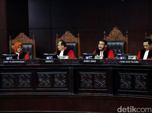 Video: MK Tolak Gugatan Prabowo-Sandi