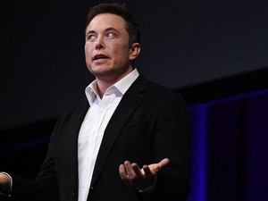 Elon Musk Sindir Keamanan WhatsApp Pakai Meme