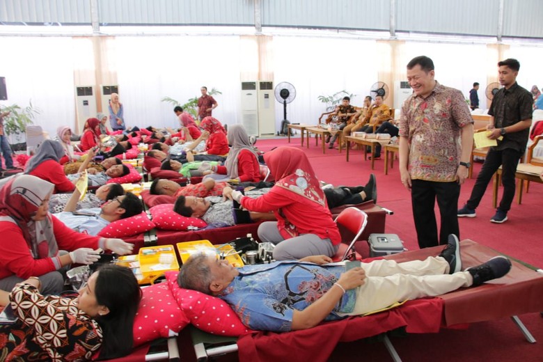 Pertamina MOR VII Peduli Sesama Melalui Donor Darah Pertamina MOR VII Peduli Sesama Melalui Donor Darah