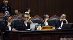 Begini Ekspresi Tim Hukum 02 Saat Dengarkan Putusan Hakim MK