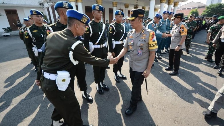 Jelang Putusan MK, Keamanan Surabaya Ikut Diperketat Jelang Putusan MK, Keamanan Surabaya Ikut Diperketat
