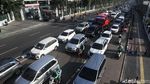 Jelang Sidang MK, Kendaraan Menumpuk di Jl Medan Merdeka Timur