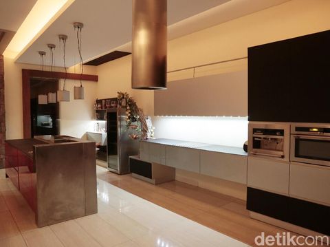 Ini 4 Spot Favorit di Rumah Mewah nan Megah Istri Ajun Perwira