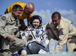 Momen Dramatis Kapsul Rusia Pulangkan Astronot ke Bumi
