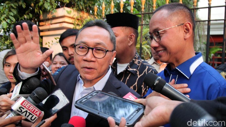Isu Merapat ke Jokowi, Ketum PAN: Tunggu Tanggal Mainnya Isu Merapat ke Jokowi, Ketum PAN: Tunggu Tanggal Mainnya