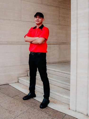 Modisnya Seragam Baru Staf KFC Singapura, Dirancang Desainer Ternama