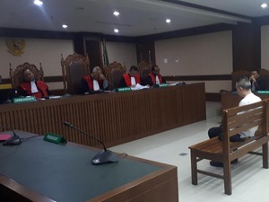Terbukti Terima Suap, Eks Anggota DPRD Sumut Divonis 4 Tahun Bui