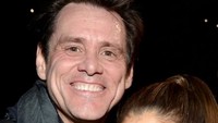 Ia lebih sering terlihat bersama selebriti lainnya, namun apakah itu bukti bahwa Jim Carrey tak ramah? Dok. Instagram