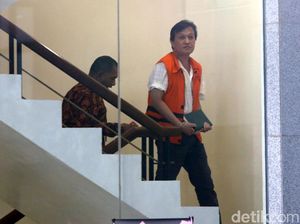 Selain Uang, Pengusaha Bernard Suap Bupati Talaud dengan Tas Mewah