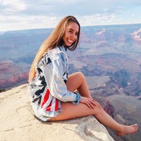 Audra Bear sudah delapan bulan terakhir ini menganut gaya hidup prana dan breatharian. Gaya hidup tersebut hanya mengandalkan latihan pernapasan dan bisa bertahan hidup meski tidak makan.  Foto: Instagram @audrabear