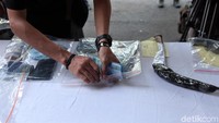 Ini barang bukti yang diamankan dari tersangka untuk sejumlah kasus yang ditangani Polda Metro Jaya.