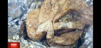 Gokil! Pria Ini Panggang Ayam Pakai Ribuan Batang Korek Api
