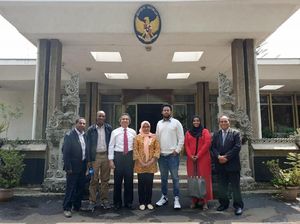 Momen Dubes Al Busyra Bertemu dengan Anak Muda Ethiopia