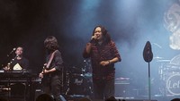 Noe Letto nama aslinya adalah Sabrang Mowo Damar Panuluh. Foto: Instagram Letto