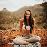 Wanita asal Minneapolis itu mengaku pernah berpuasa selama 97 hari tanpa makan. Dia hanya melakukan latihan pernapasan selama satu sampai tiga jam sehari. Diakuinya, lewat gaya hidupnya tersebut Audra merasa lebih berenergi.  Foto: dok. Instagram